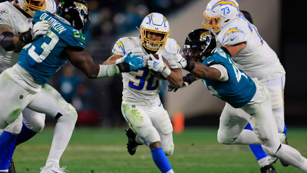 Los Angeles Chargers running back Austin Ekeler (30)
